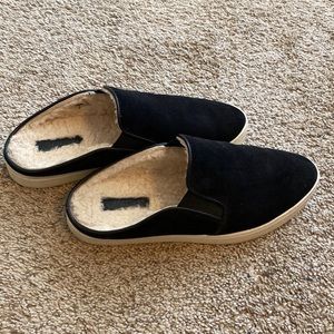 Vince suede and shearling slip on mule 7.5